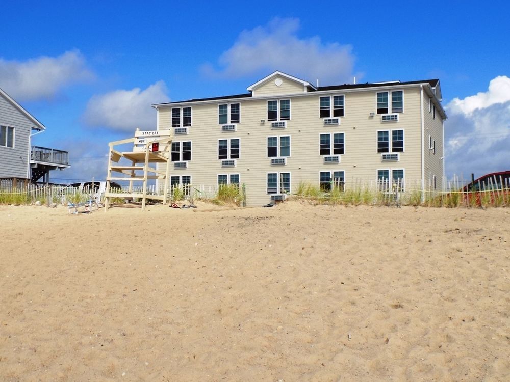 Misquamicut Beach Front Inn Westerly Extérieur photo