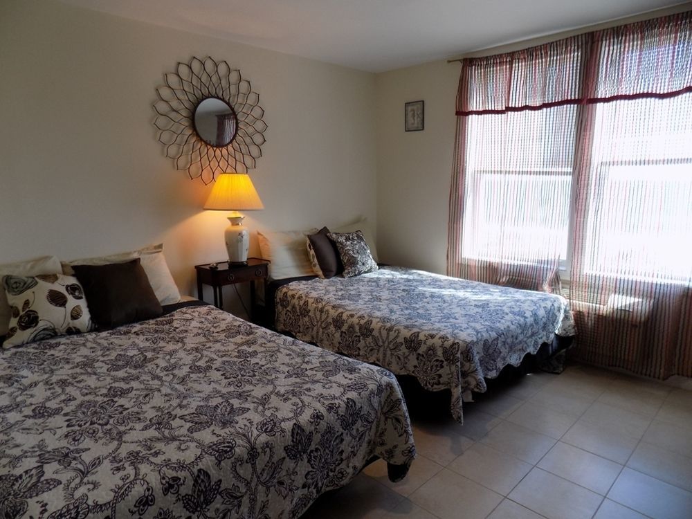 Misquamicut Beach Front Inn Westerly Extérieur photo
