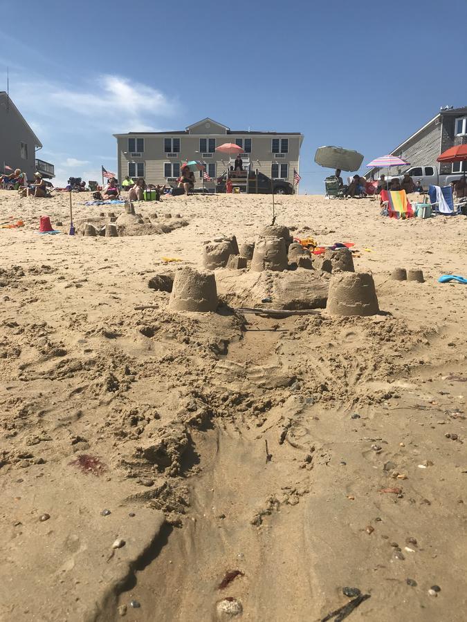 Misquamicut Beach Front Inn Westerly Extérieur photo
